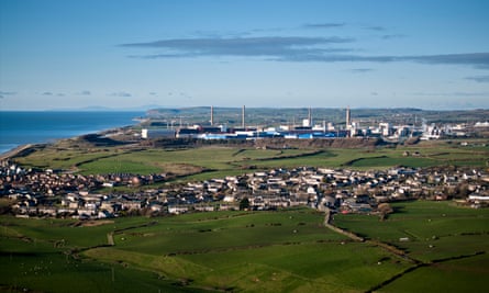 Sellafield nuclear site with the town of Seascale in the foreground|445x267.1878103277061